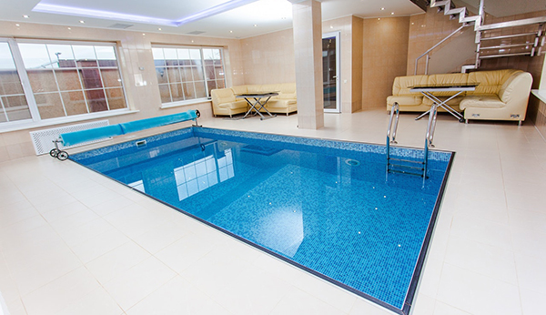 室內泳池濕度過高怎么辦？松井泳池除濕機為您解憂