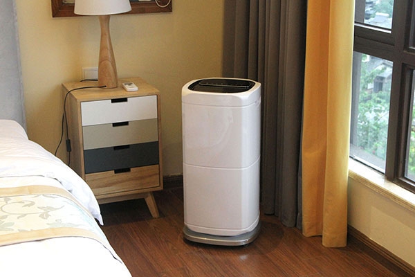 你好,我叫“回南天”,你看這水珠多愛(ài)我!